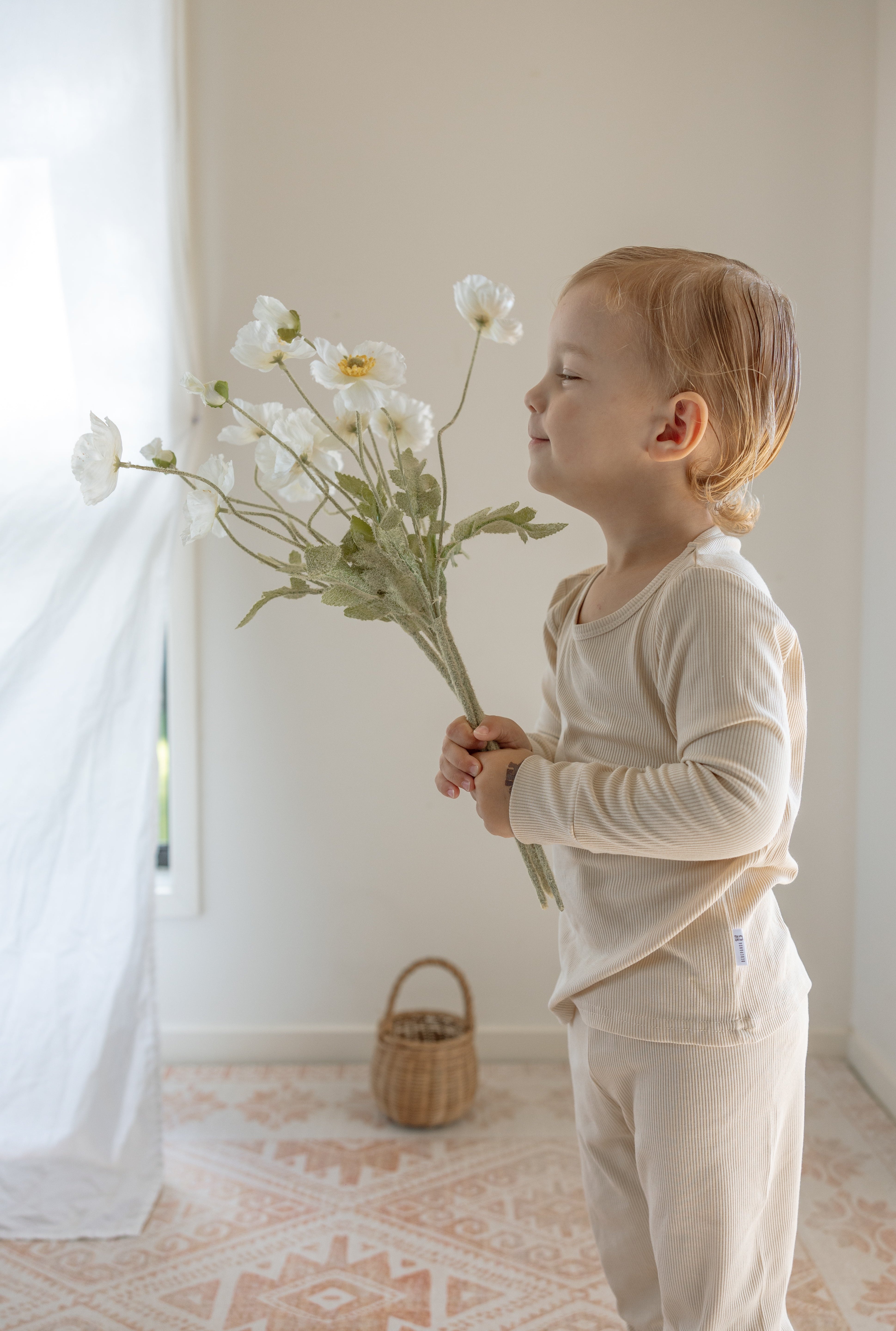 Bamboo Fabric vs. Cotton: The Science Behind Hypoallergenic Sleepwear